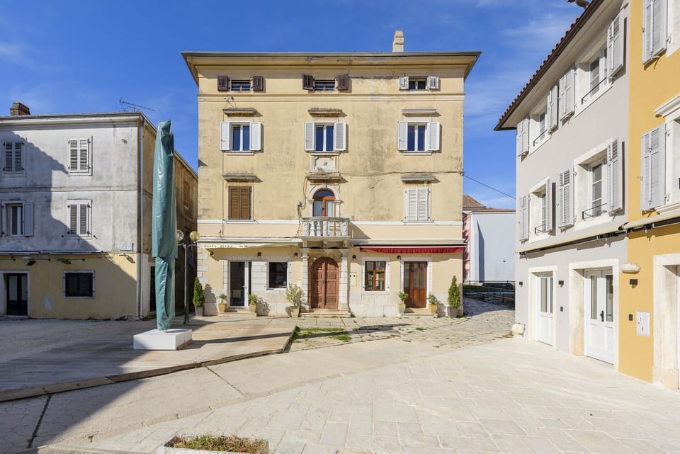Apartment | Exterior
