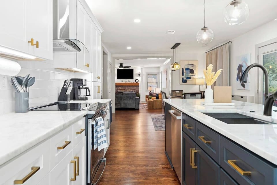 Suite 1 - Kitchen