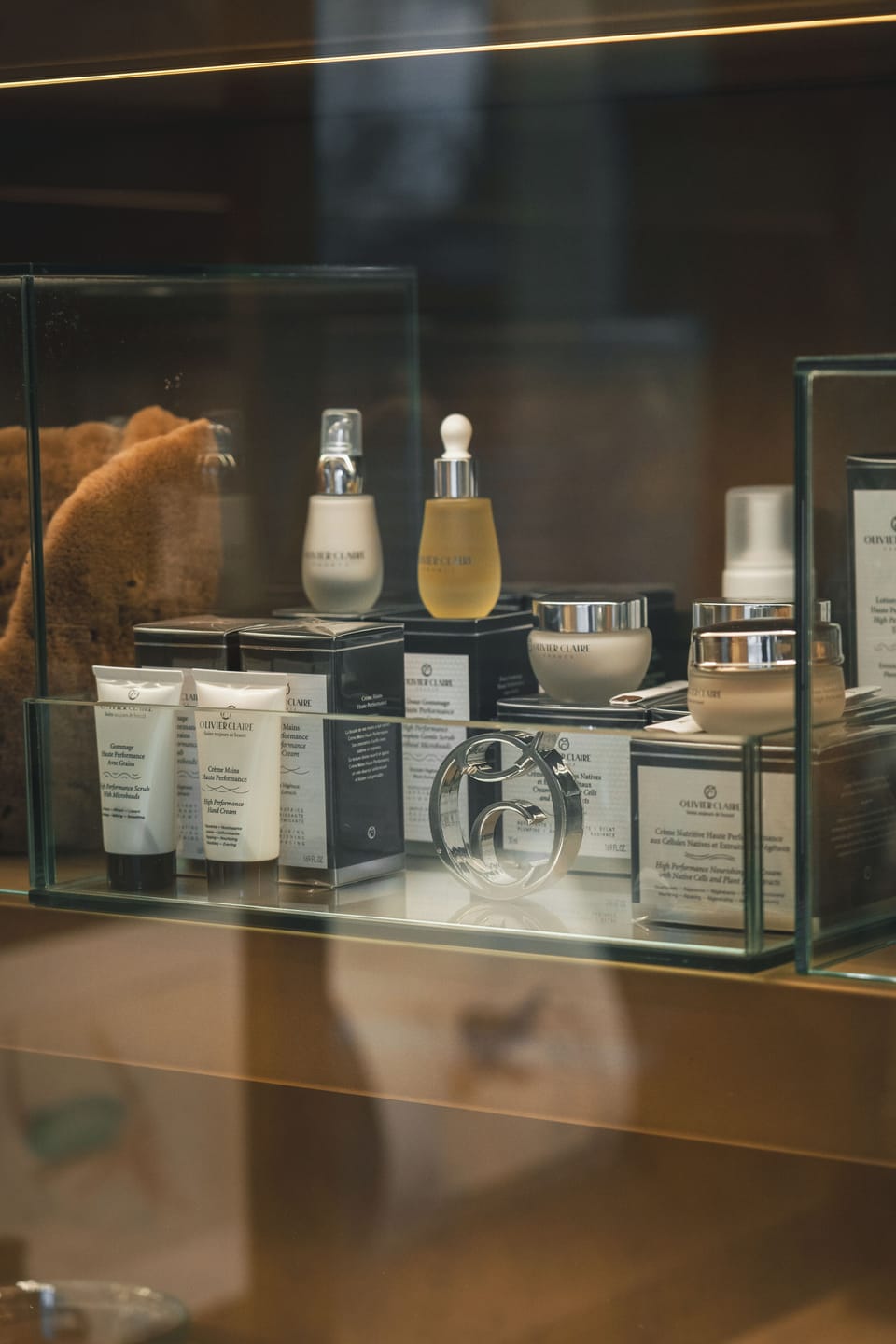 Couples treatment rooms, sauna, steam room, body treatments