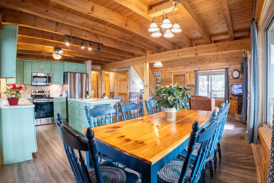 Open Dining Space / Living Room