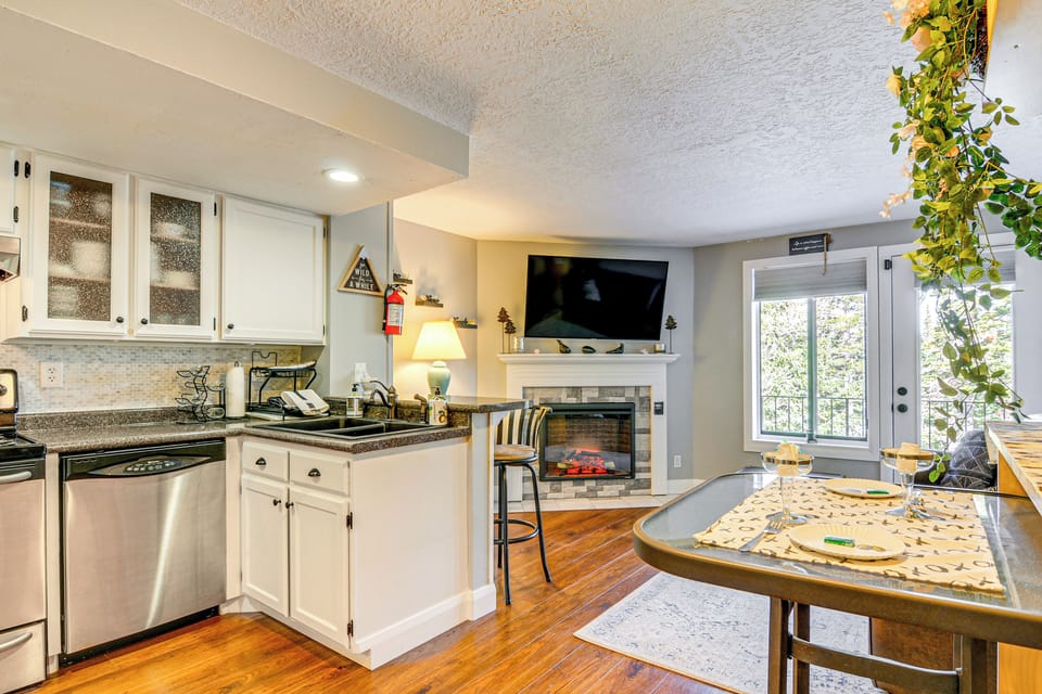 Apartment (0 Bedroom) | Interior