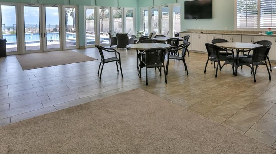 Cabana Table and Chairs