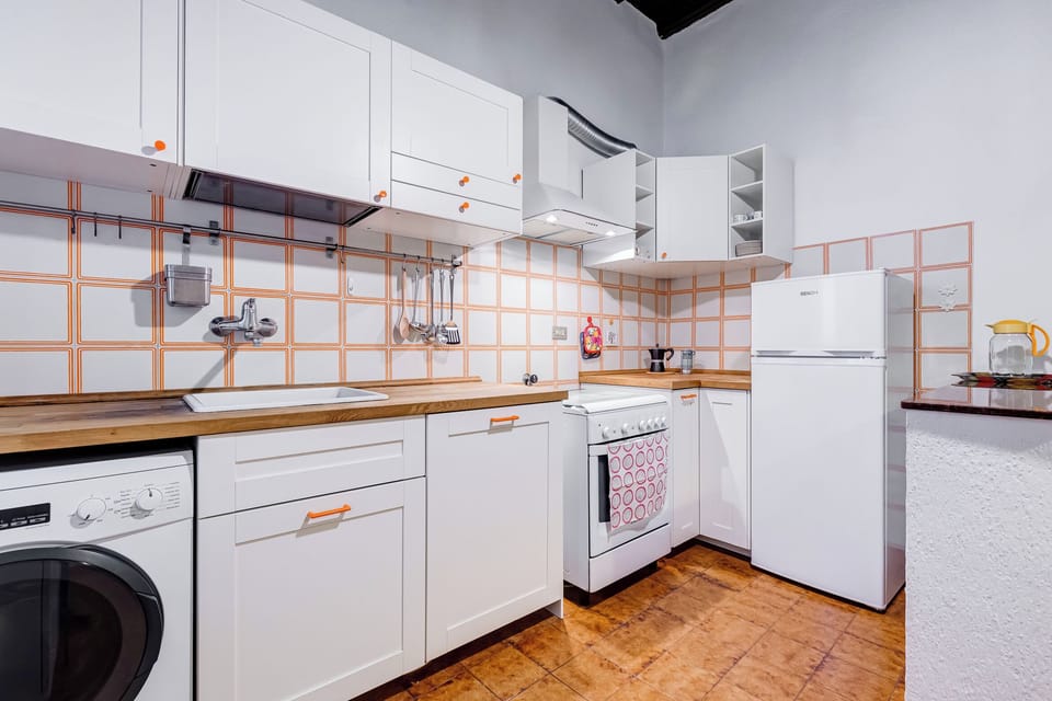 Apartment, 2 Bedrooms, Non Smoking | Private kitchen | Full-size fridge, microwave, stovetop, dishwasher