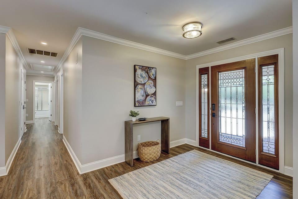 31 Willow Oak Rd West - Entry