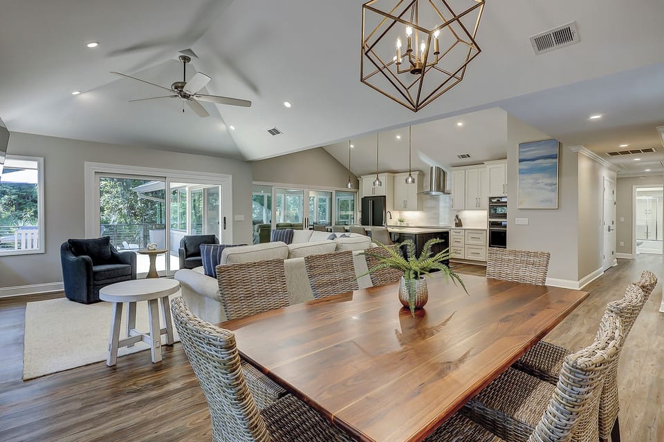 31 Willow Oak Rd West -  Dining Area