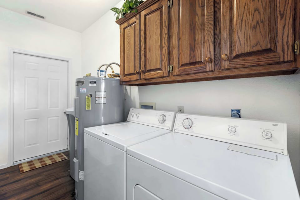 Laundry room off livingroom