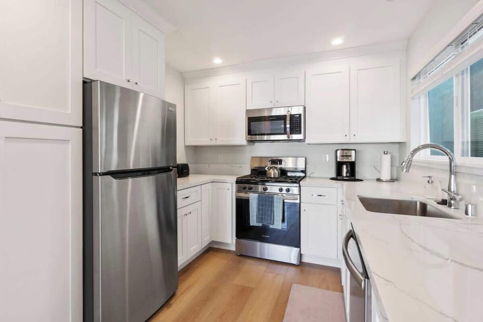 10-web-or-mls-120-31st-st