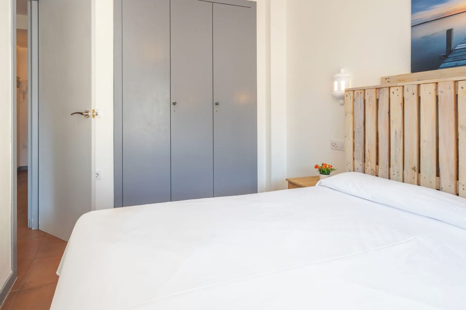 Bedroom (3)