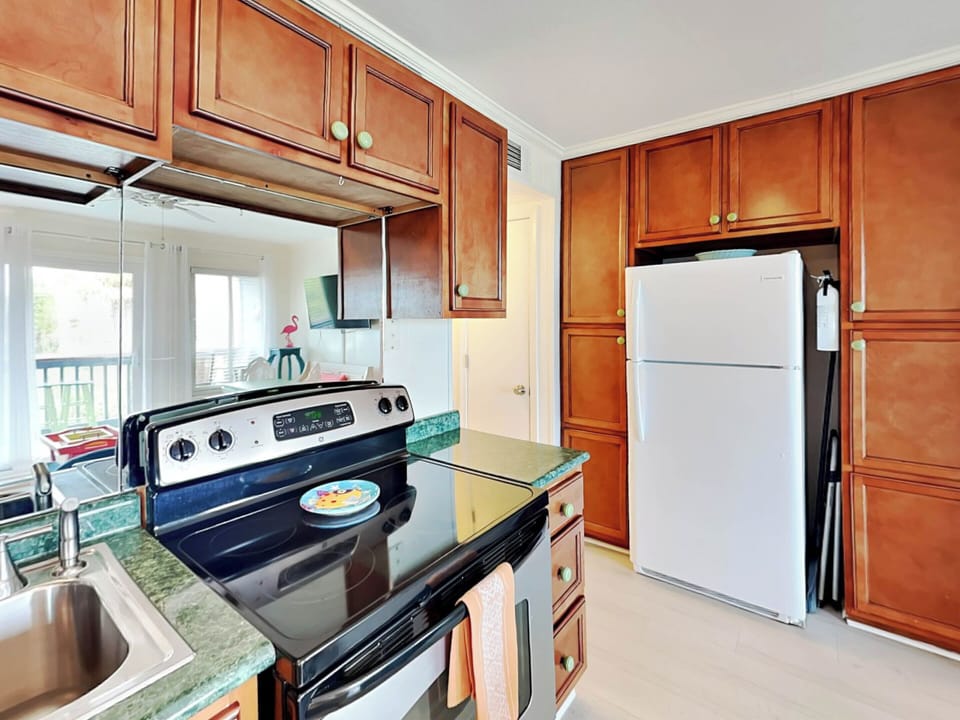 Full Kitchen
