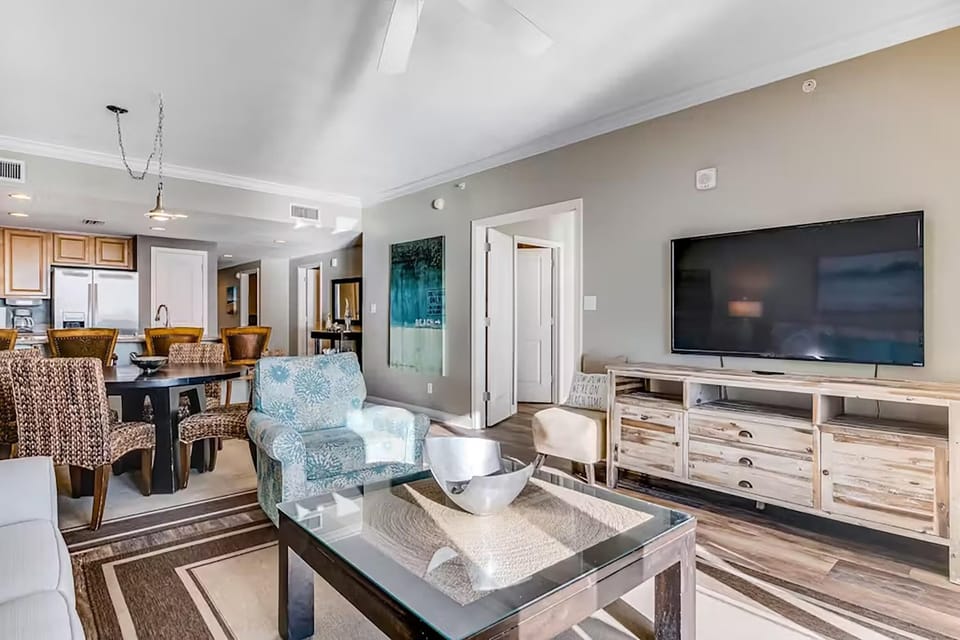 Condo, Multiple Beds (Grandview East 1002) | Living area | TV
