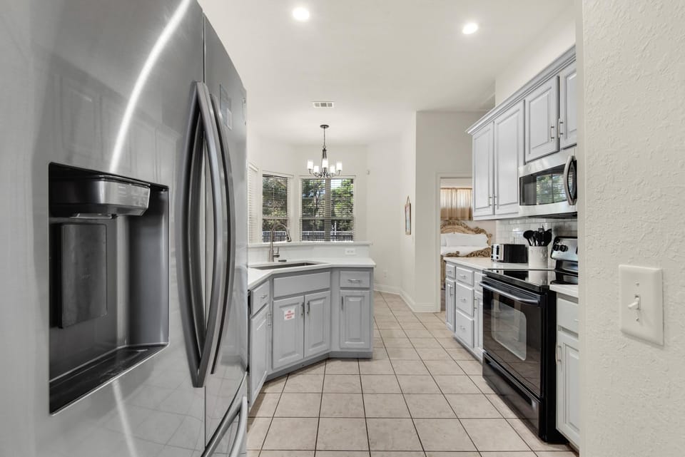 House, Multiple Beds (Beach Retreat) | Private kitchen