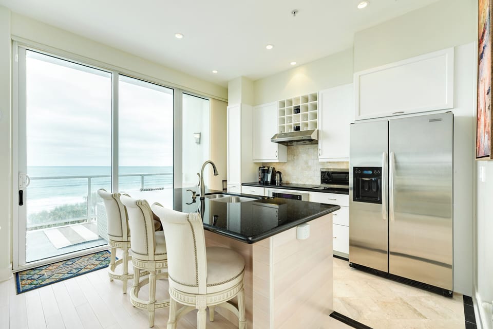 Great storage & prep space in the full kitchen