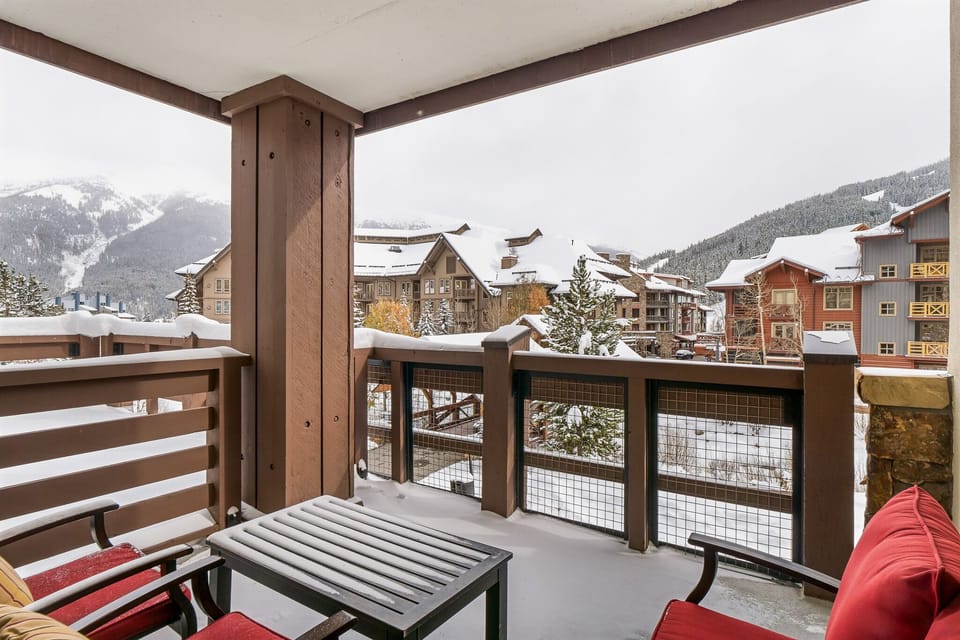 Architecture, Balcony, Building, Nature, Outdoors