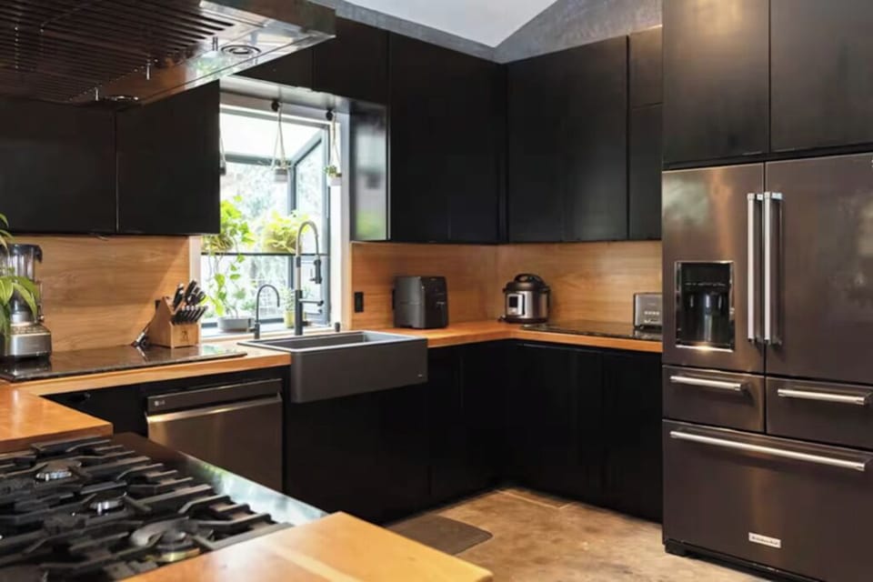 Cook in this gourmet kitchen, equipped beyond your imagination.