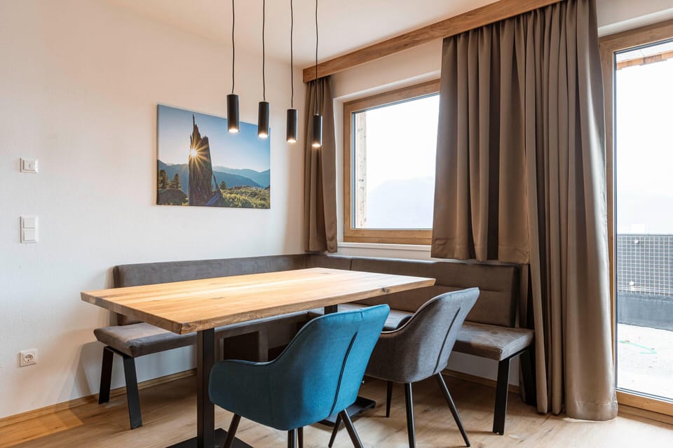 Apartment | Dining