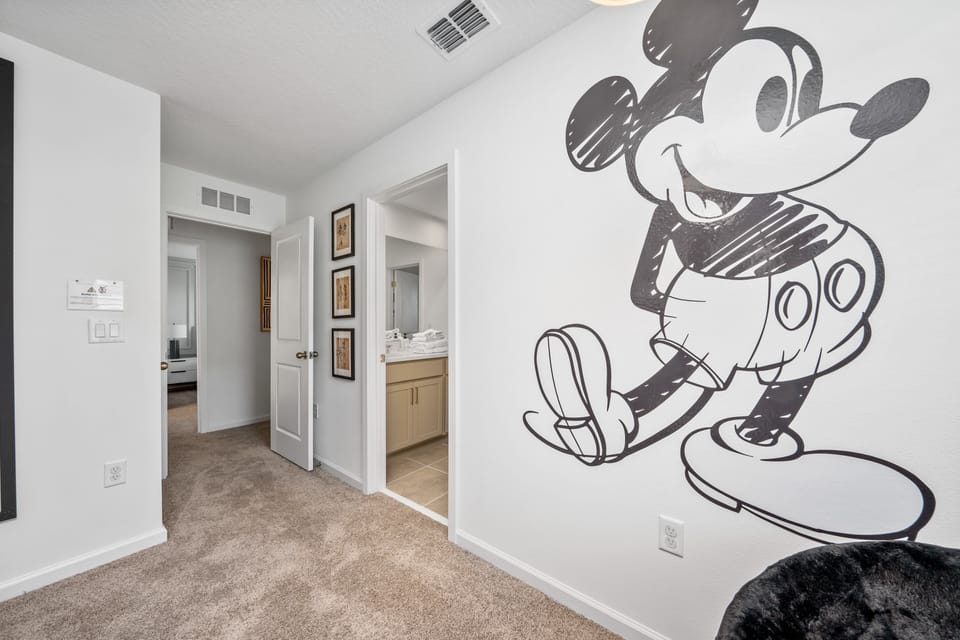 2nd Floor Bunk - Queen / Queen / Bedroom # 6