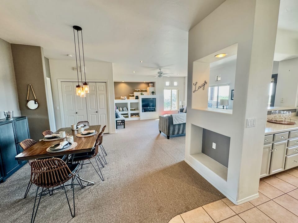 Dining - Entry