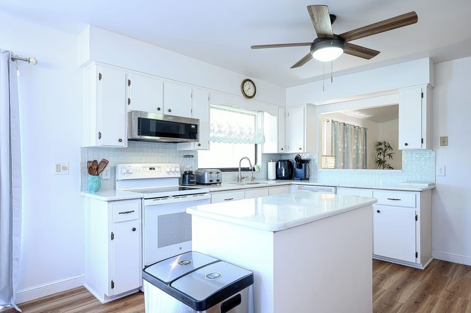 Stylish Kitchen, quartz counters