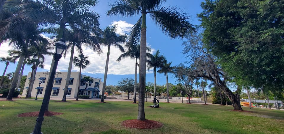 Walk to the city center of historic Bonita Springs 