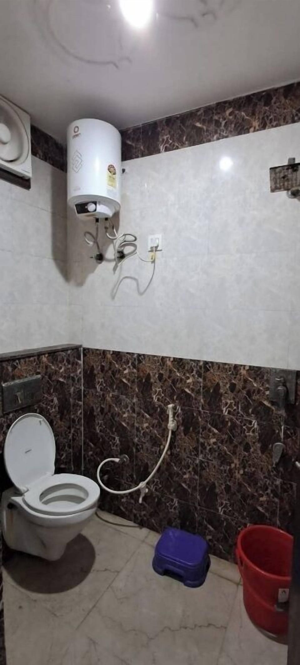 Deluxe Triple Room | Bathroom