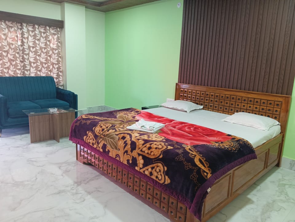 Comfort Double Room, 1 Bedroom, Garden View | Desk, WiFi (free)