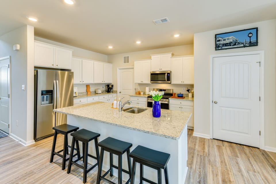 Kitchen | 1st Floor | Drip & Single-Serve Coffee Makers | Cooking Basics