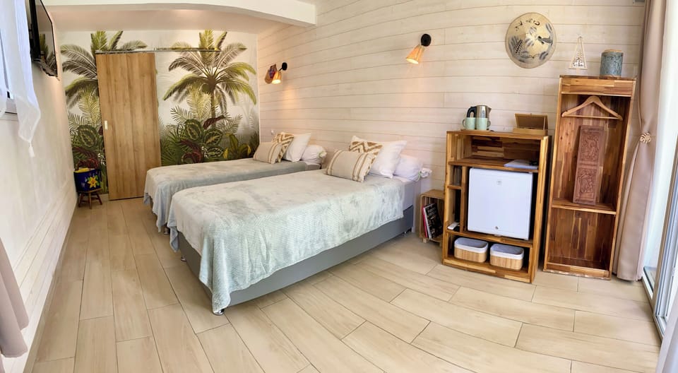 Comfort Twin Room, Garden View | In-room safe, free WiFi