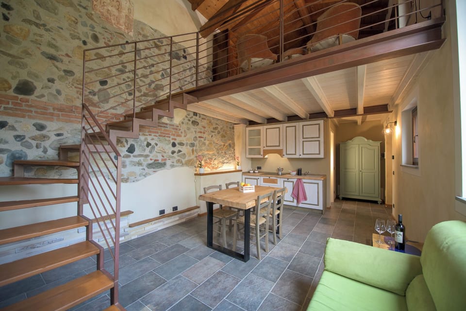 Room, 1 Bedroom, Smoking, Balcony | Living room