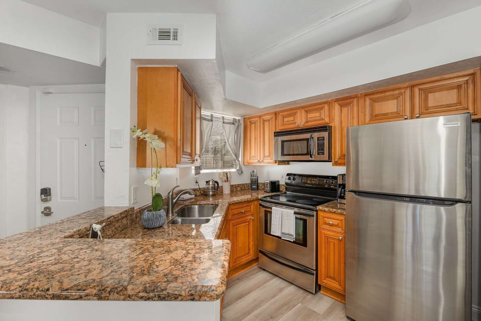 Fully-stocked kitchen