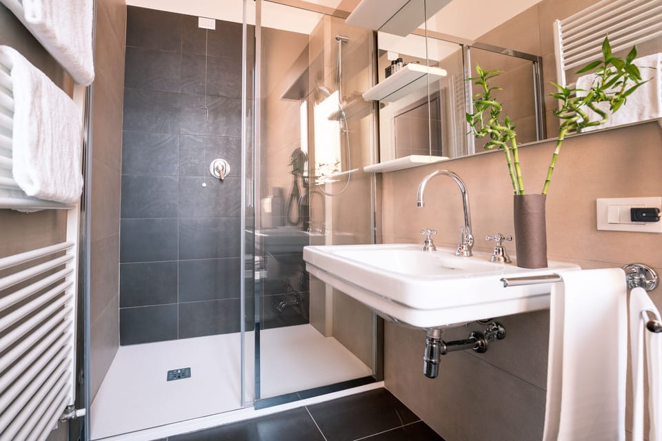 Double Room | Bathroom | Separate tub and shower, hair dryer, towels