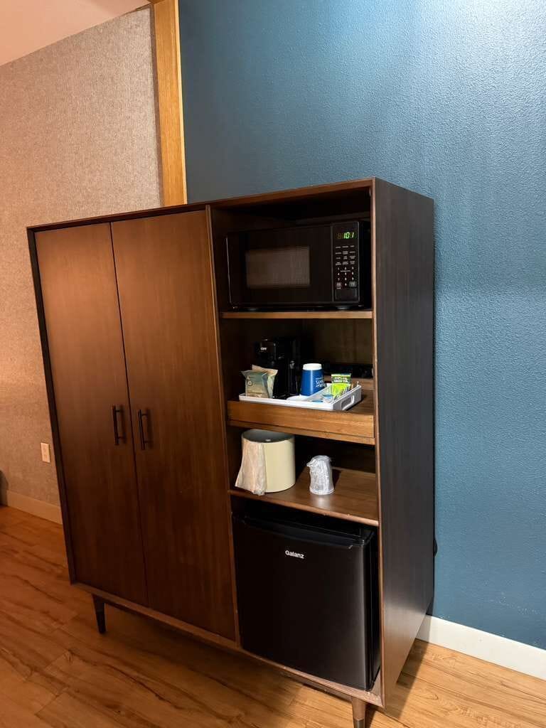 Soundproofing, WiFi (free)