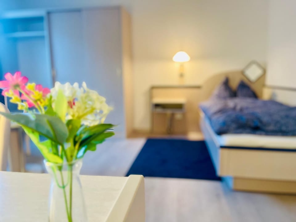 Comfort Single Room, Courtyard View | In-room safe, desk, laptop workspace, soundproofing