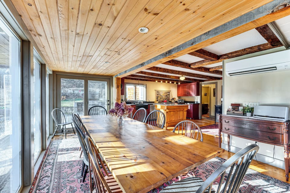 House (5 Bedrooms) | Interior