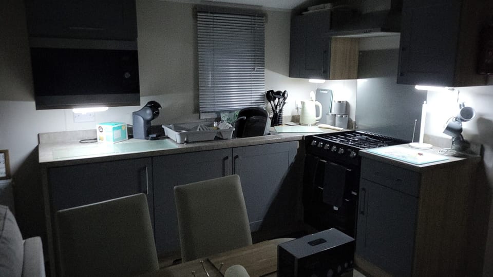 House | Private kitchen | Fridge, microwave, oven, stovetop