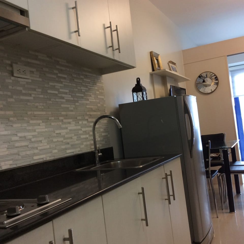 Condo, 1 Bedroom, City View | Interior