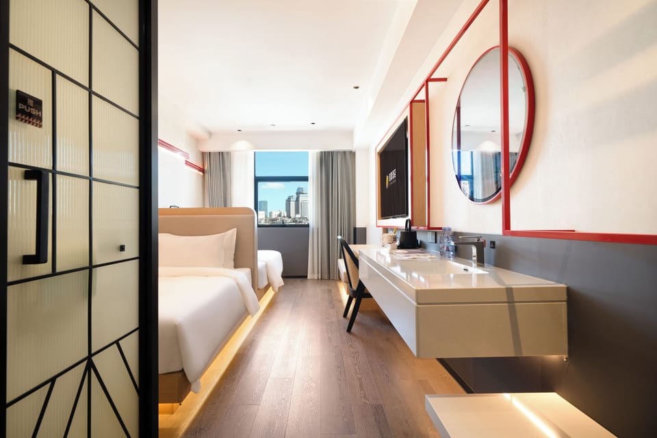 Standard Twin Room | Desk, blackout drapes, soundproofing, free WiFi