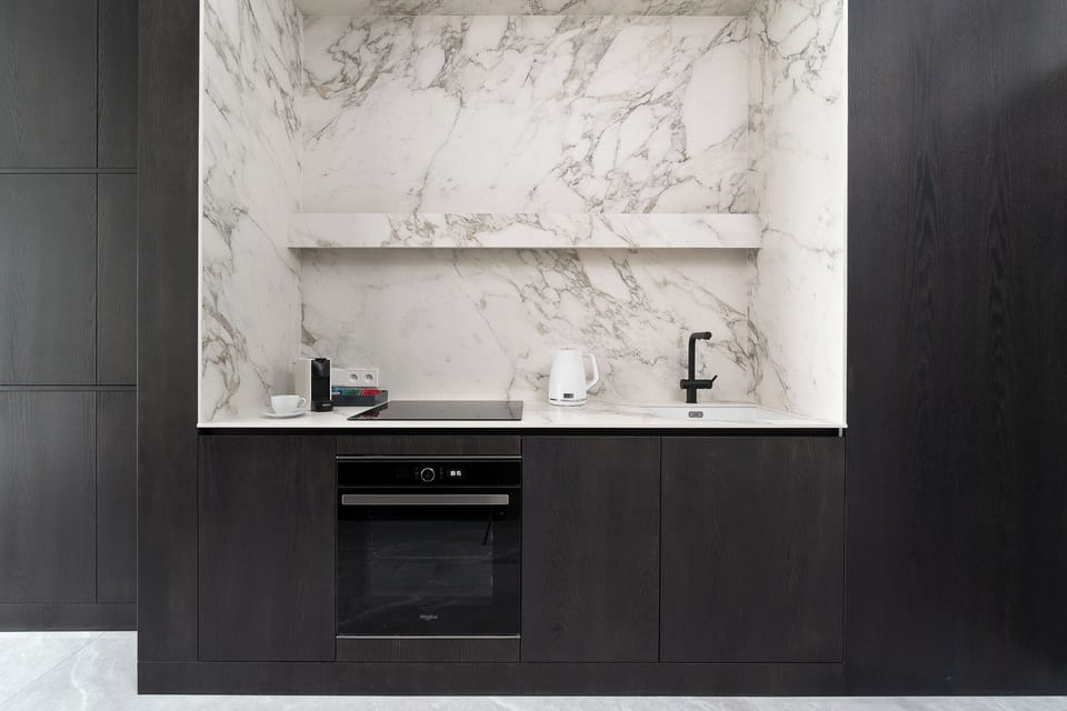 Superior Apartment | Private kitchenette | Coffee/tea maker, electric kettle, griddle, spices