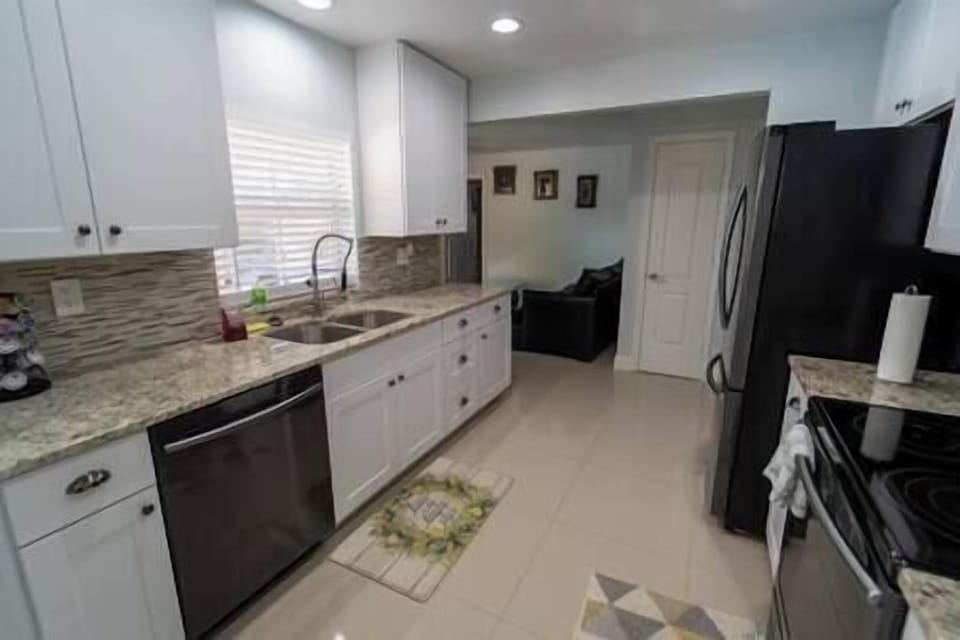 Kitchen (2)