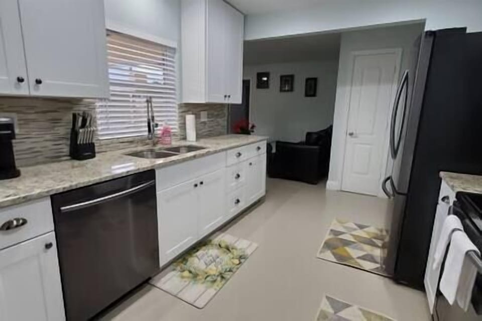 Kitchen (1)