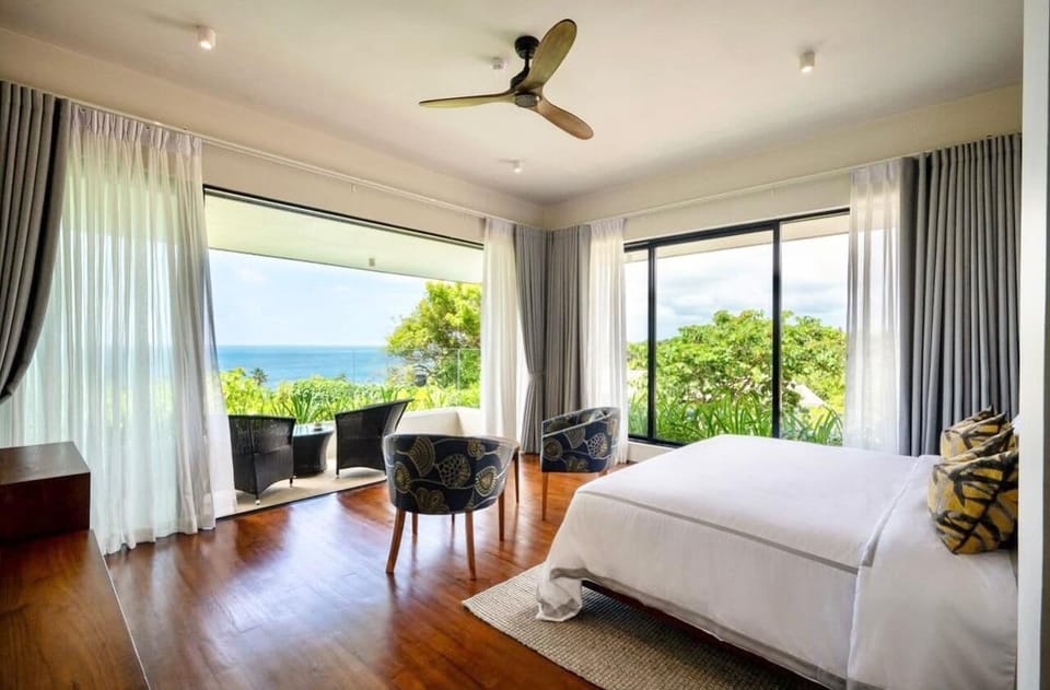 Superior Double Room, Balcony, Sea View | In-room safe, desk, laptop workspace, blackout drapes