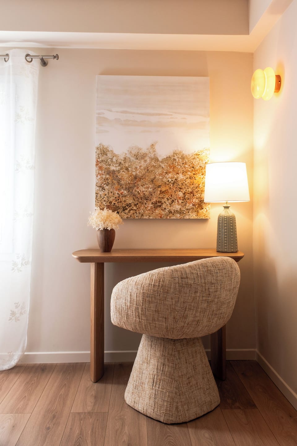 Superior Room | Desk, soundproofing, iron/ironing board (on request), WiFi (free)