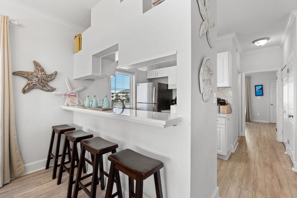 House, Multiple Beds (HypNautic West) | Private kitchen | Oven, toaster, paper towels