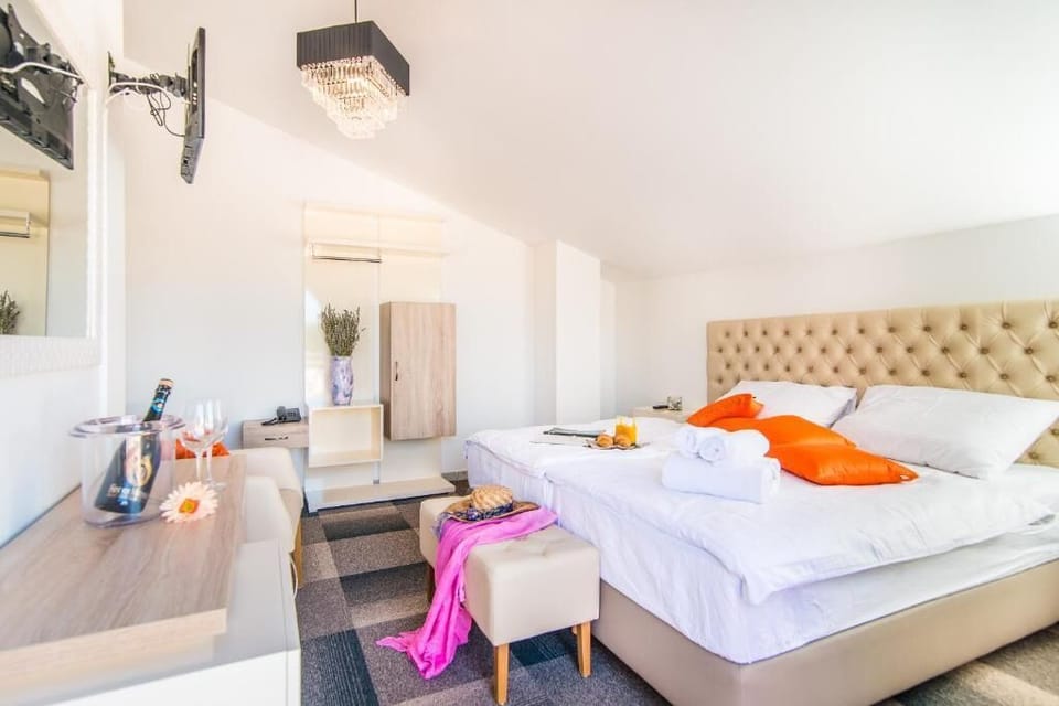 In-room safe, desk, blackout drapes, free WiFi