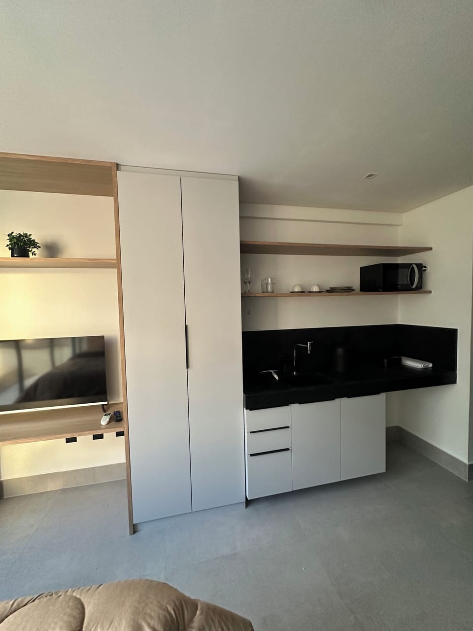 Studio | Private kitchen | Dining tables