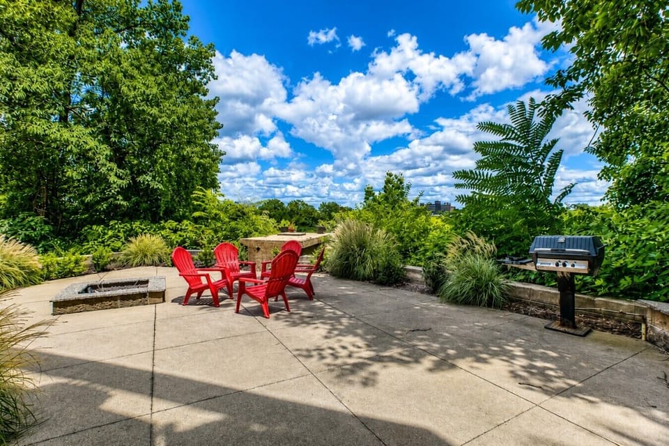 1032 Riverfront