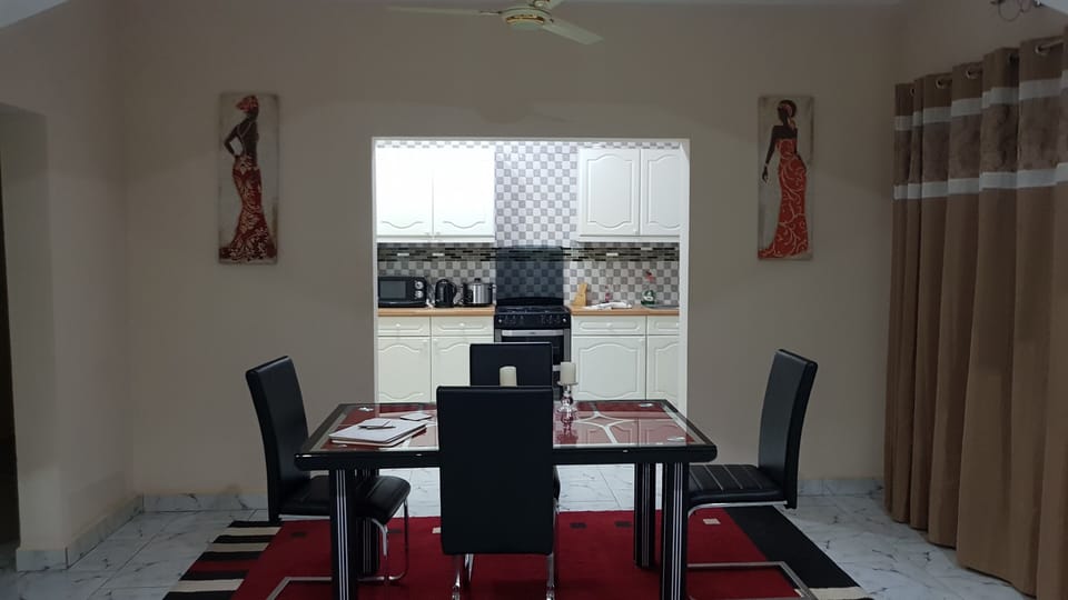 House | Dining