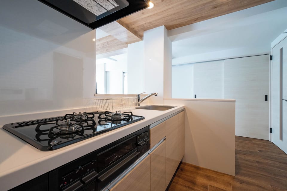 Fridge, microwave, stovetop, electric kettle