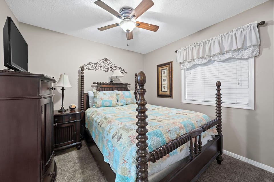 Guest Bedroom 