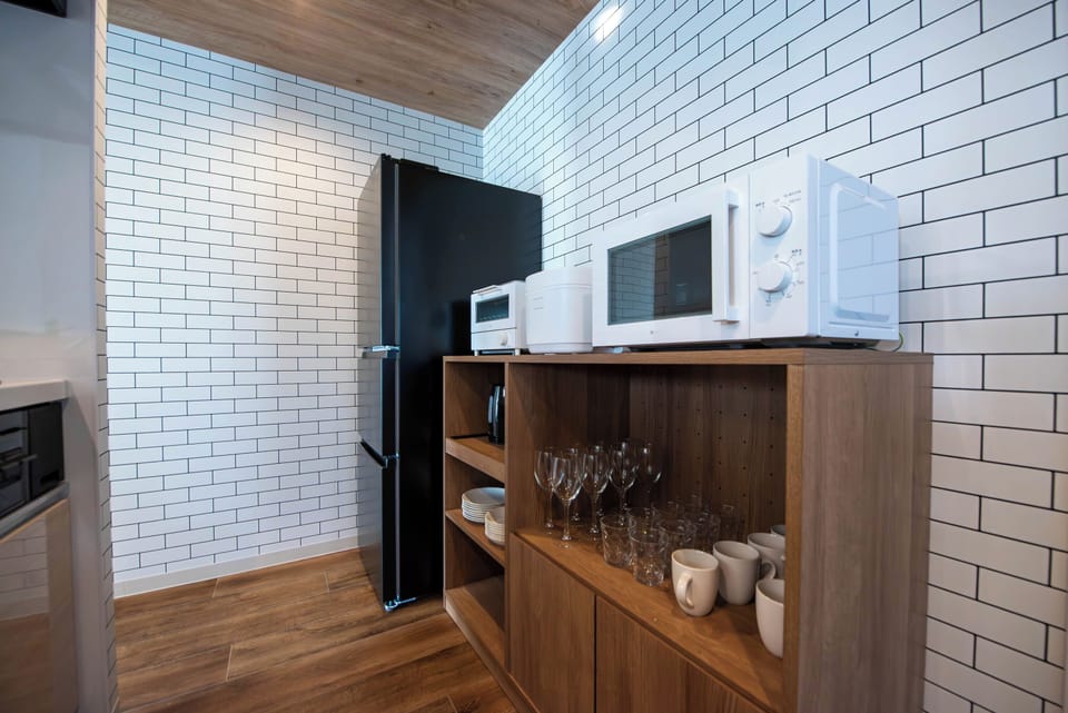 Fridge, microwave, stovetop, toaster
