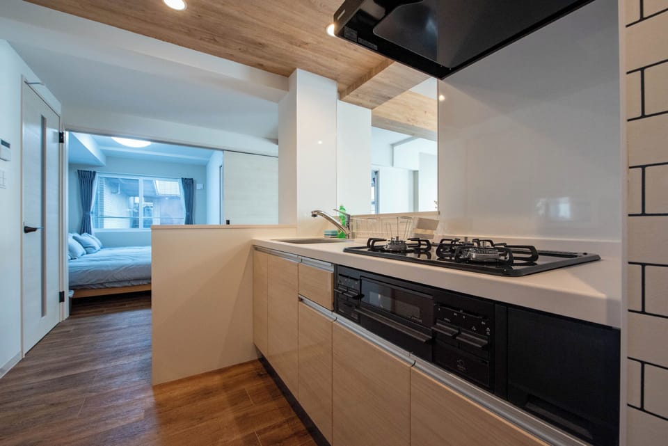 Fridge, microwave, stovetop, toaster